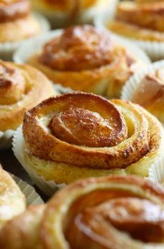 Fresh cinnamon buns Stock Photos