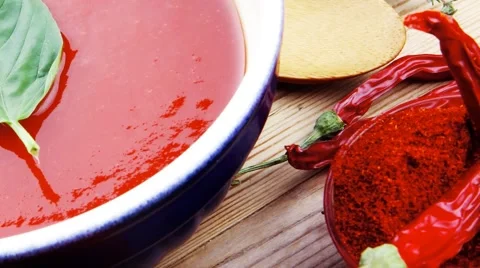 Fresh cold tomato soup Vídeos de archivo 48634480