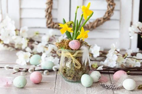 Fresh daffodils and easter eggs Stock Photos