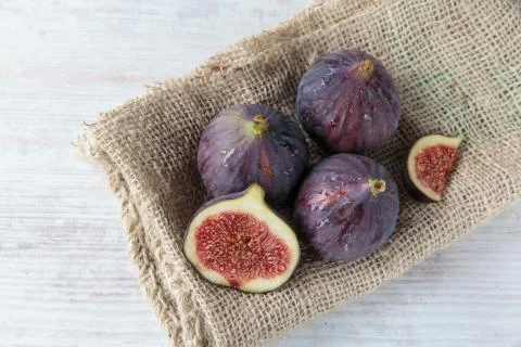 Fresh dark figs Stock Photos