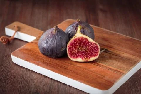 Fresh dark  figs Stock Photos