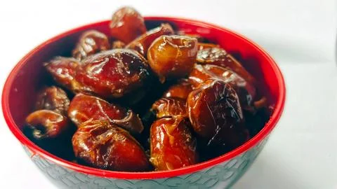 Fresh Dates Fruit Isolated On White Background For Healthy Food Stock-Fotos