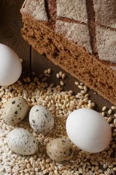 Fresh dough in flour with rye bread Foto stock