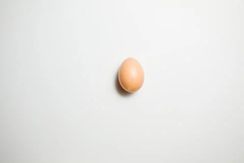 Fresh Easter egg on a white background. happy Easter Stock-Fotos