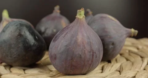 Fresh figs closeup rotating loopable Stock Footage 141106781