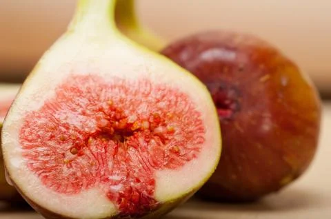 Fresh figs on a rustic table Stock Photos