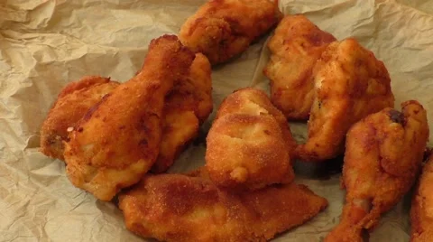 Fresh fried chicken Video stock 66680520