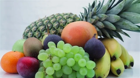 Fresh fruit assortment 動画素材 81745503