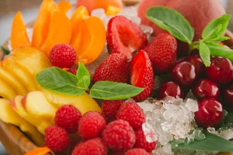 Fresh fruit with ice. Stock-Fotos