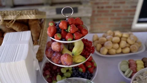 Fresh fruit on plates Видео 261079357