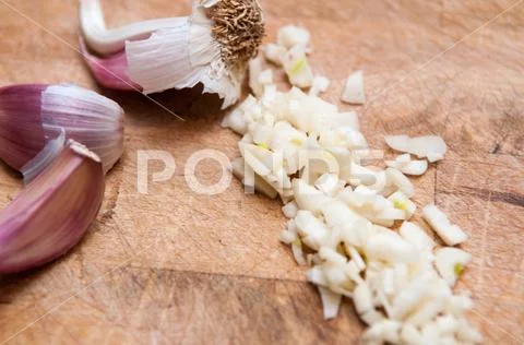 Fresh garlic food ingredient for a cookery background Stock Photos
