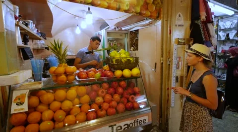 Fresh juice stall Stock Footage 66943761