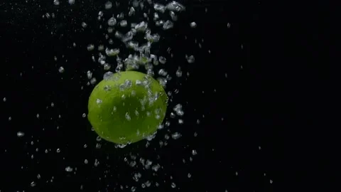 Fresh Lime in Water Video stock 132334636