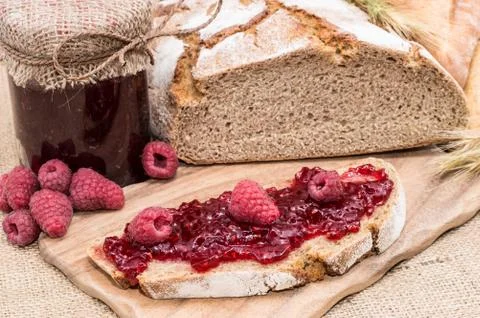 Fresh made raspberry jam Fotos Stock