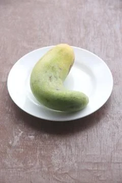 Fresh mango fruit in dish. Foto stock