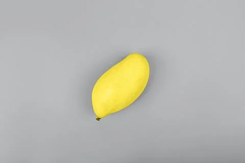 Fresh mango on gray background. Colors of the year 2021: ultimate gray and Foto stock