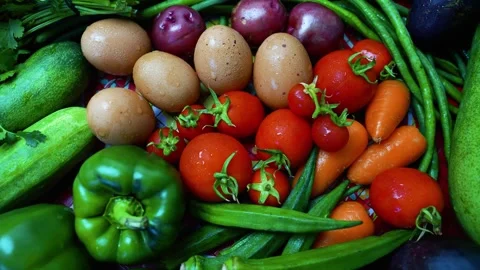 Fresh Organic Vegetables Close-Up Shot, A close-up of fresh vegetables incl.. Видео 305040778