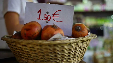 Fresh pomegranate juice Stock Footage 44404114