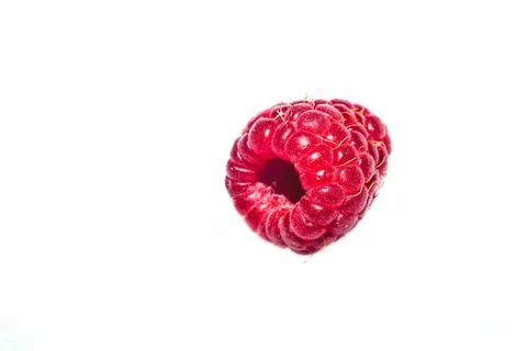 Fresh raspberry isolated on white. ripe raspberries. red berry macro Foto stock