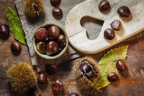 Fresh raw chestnuts Stock Photos