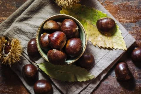 Fresh raw chestnuts Stock Photos