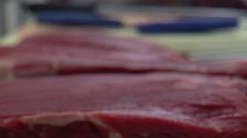 Fresh raw red beef meat big steak  Video stock 85710685