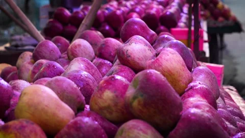 Fresh red apples displayed in Indian market Stock Footage 319074270