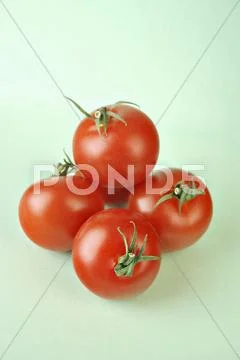 Fresh Red Cherry Tomatoes