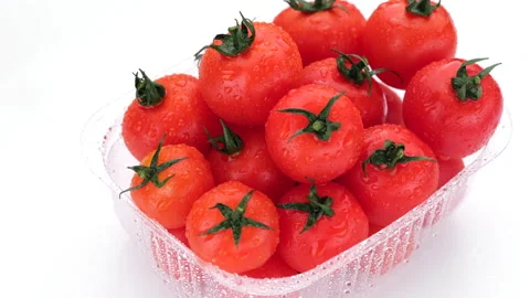 Fresh red tomatoes in container for delivery or sale Vídeos de archivo 161395531
