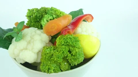 Fresh Salad On The Table Vidéo 92817505