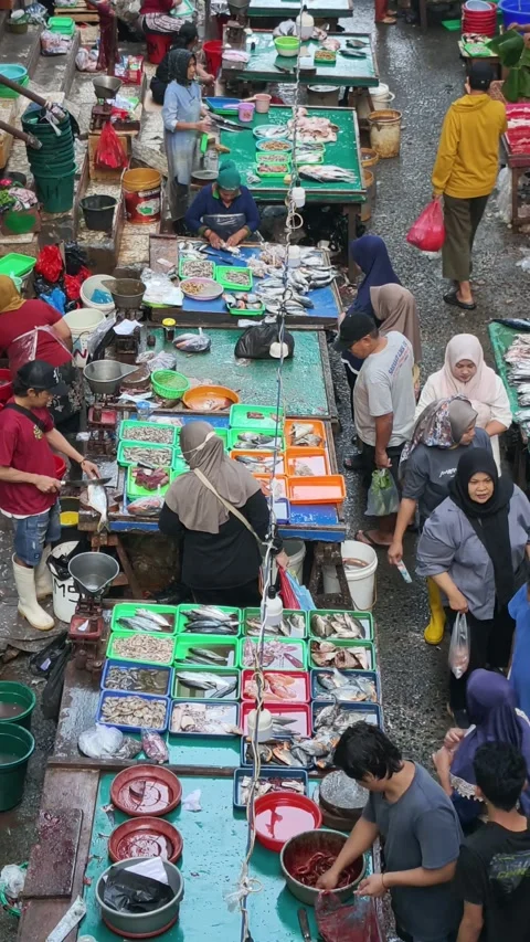 Fresh Seafood and Local Commerce at the Busy Pasar Minggu Traditional Market Stock Footage 340016852