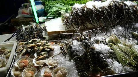 Fresh Seafood on the stall Stock-Footage 133513750