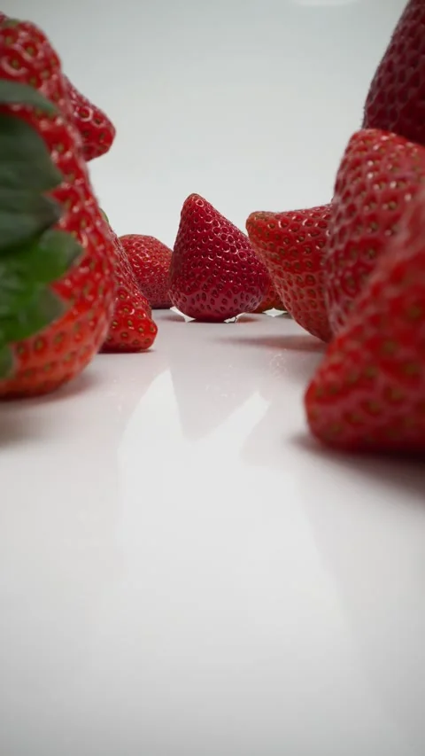 Fresh Strawberries in a Vertical Video 스톡 동영상 249894705