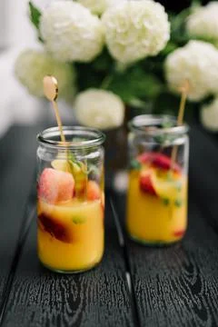 FRESH SUMMER COCKTAIL Stock Photos
