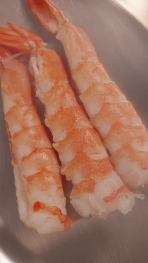 Fresh tiger prawns surrounded by dramatic cold white smoke Stock Footage 337119173