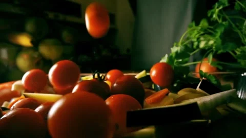 Fresh Tomatoes Juice Making. Video stock 305808547