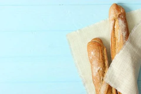 Freshly baked bread on the table. Stock-Fotos