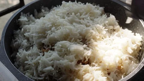 Freshly cooked, fluffy basmati rice 스톡 동영상 332576188
