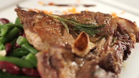 Freshly cooked steak 스톡 동영상 47562765