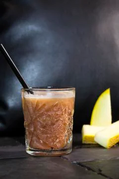 Freshly squeezed melon juice. Melon fresh. Melon juice. 스톡 사진