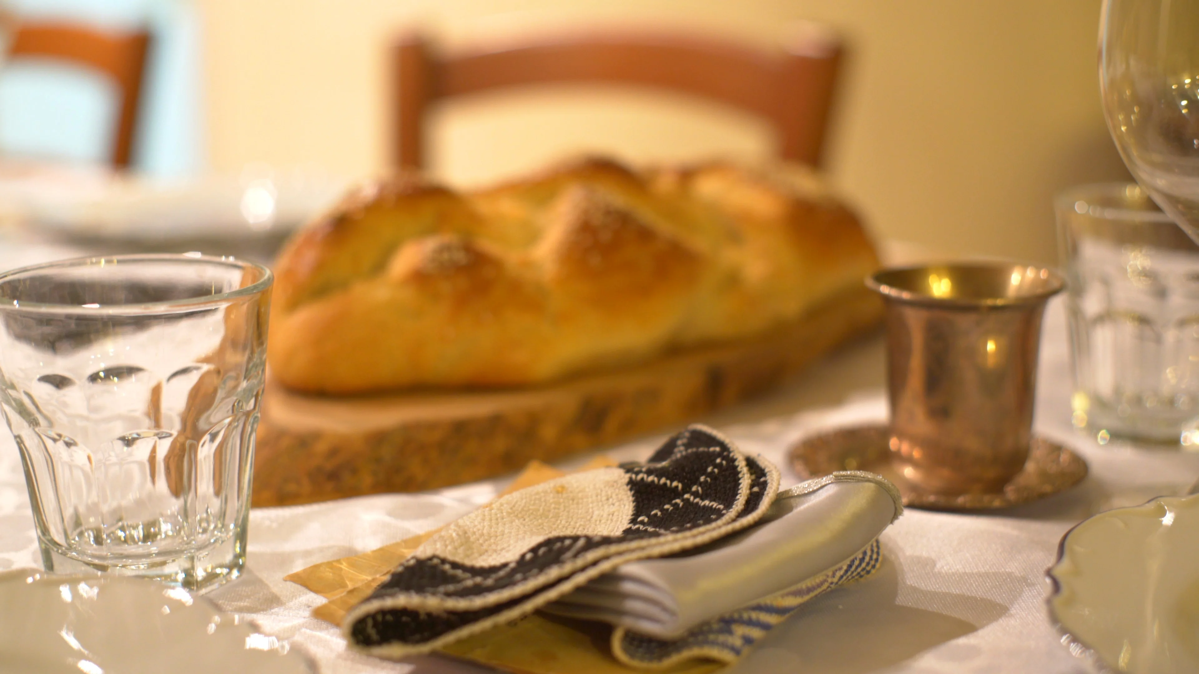 Challah & Chutzpah: A Celebration of Jewish Culture, Table for All