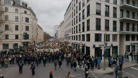 Fridays for future demonstration, Berlin, 3466A Vídeo Stock 109796353