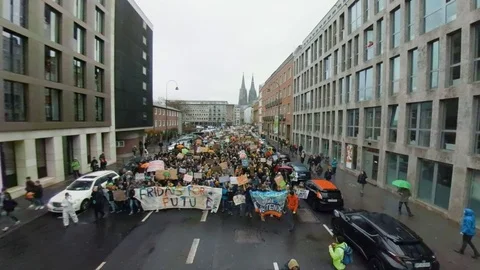 Fridays for future demonstration, city of Cologne / Kölner Neumarkt 01a Vídeo Stock 104881868