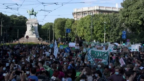 Fridays for Future - Milan - October 1, 2021 Vidéo 162102934