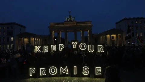 'Fridays for Future' protests against climate change at the Brandenburg Gate, Be Stock Footage 321150460