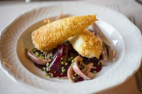 Fried Breaded chicken brest  with vegetables Stock Photos