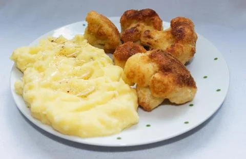 Fried cauliflower mashed potatoes white background Fotos Stock