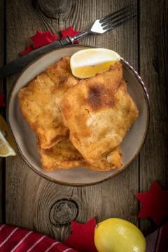 Fried cod slices in breadcrumbs. Foto stock