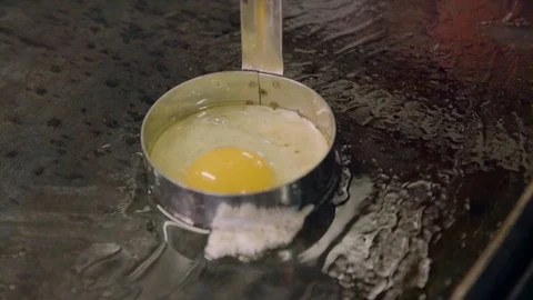 Fried Egg close up Stock Footage 92187109