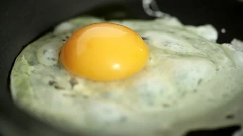 Fried egg 스톡 동영상 21412451